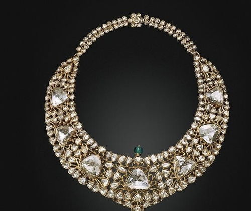 印度皇室珠宝奢华极致,配石都是克拉钻,创下私人珠宝拍卖纪录